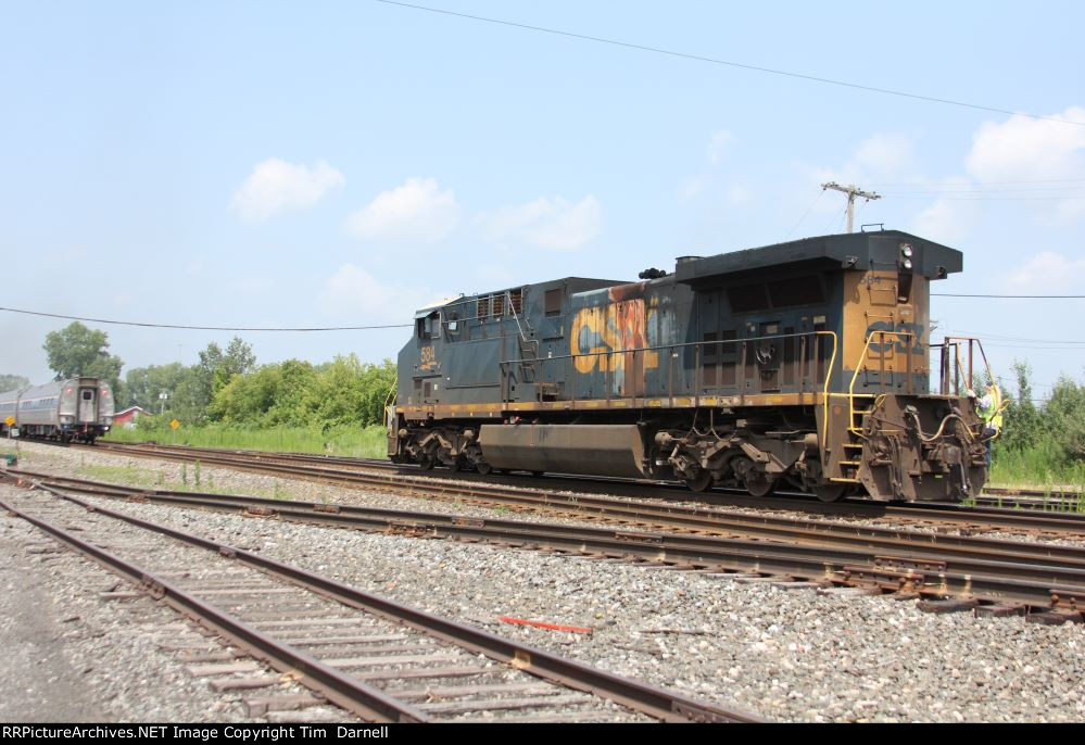 CSX 584 on M367